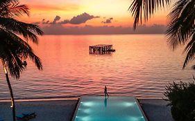 Sirru Fen Fushi Private Lagoon Resort Maldives